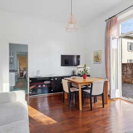 La Rossa Camelia Apartment