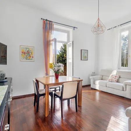 La Rossa Camelia Apartment