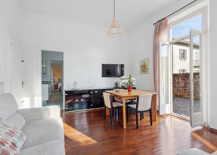 La Rossa Camelia דירה