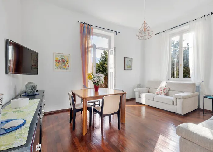 La Rossa Camelia דירה